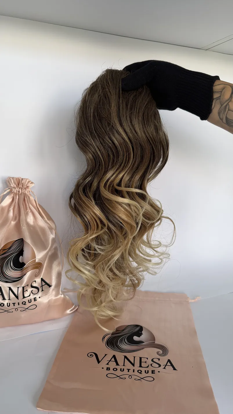 Lina/Lina-Premium luxury/ 50 cm/ Colour: #T2/27/613