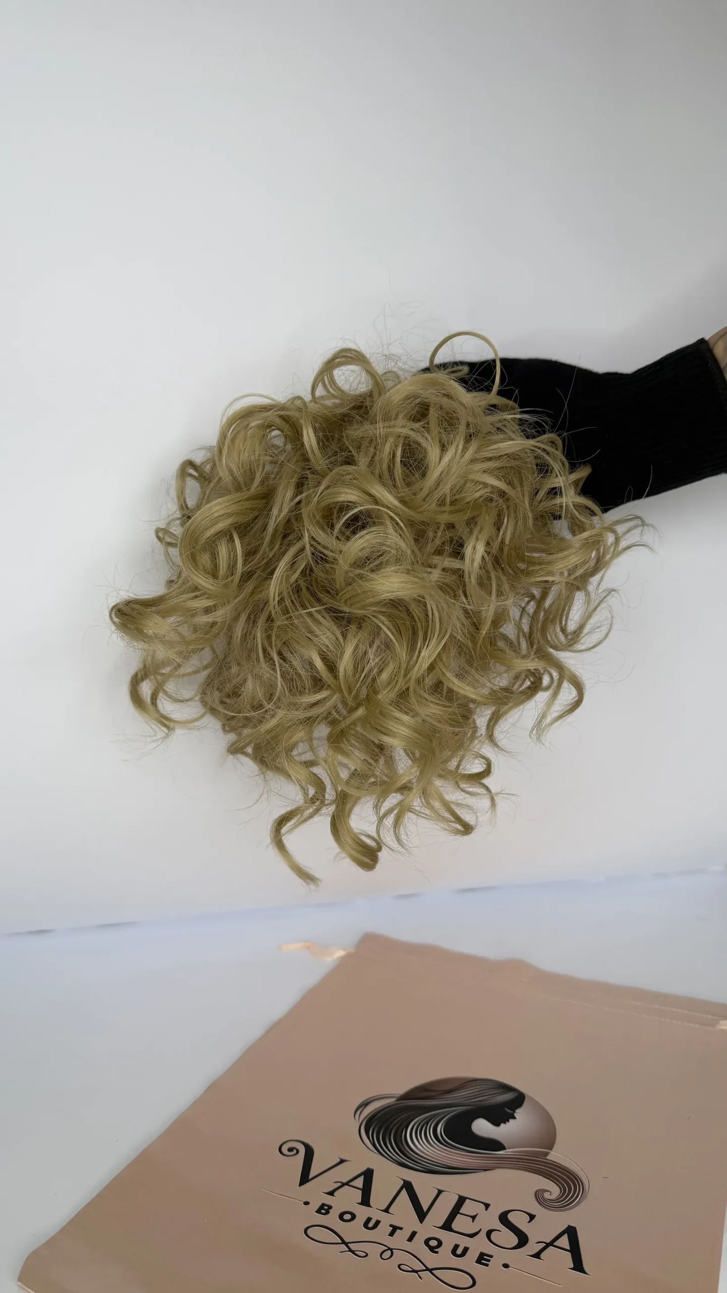 Cocoche Dari / color: Natural blonde