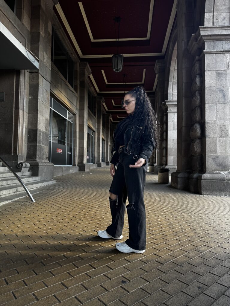 Image #1 from Десислава Николова